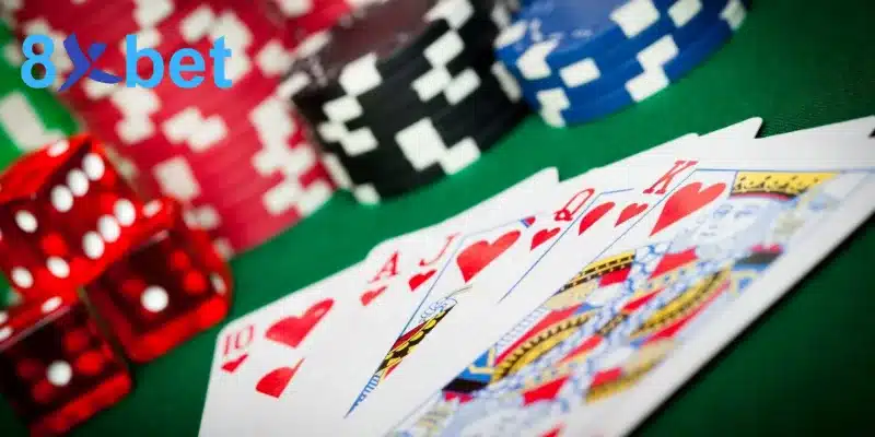 Cách chơi baccarat tại bàn live casino 8xbet cho người mới